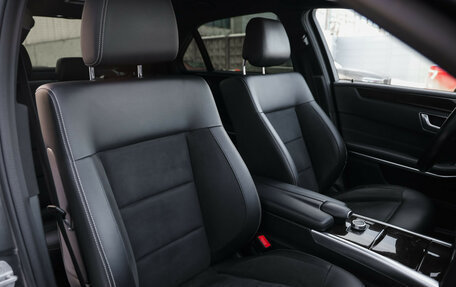 Mercedes-Benz E-Класс, 2015 год, 2 099 000 рублей, 23 фотография