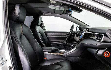 Toyota Camry, 2020 год, 2 499 000 рублей, 21 фотография