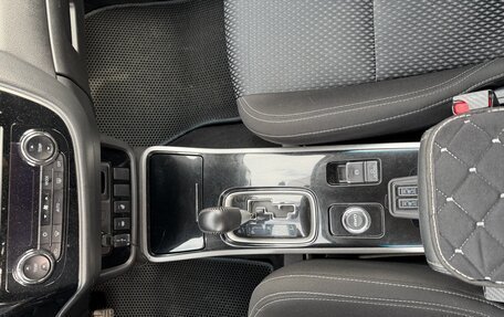 Mitsubishi Outlander III рестайлинг 3, 2019 год, 2 500 000 рублей, 9 фотография