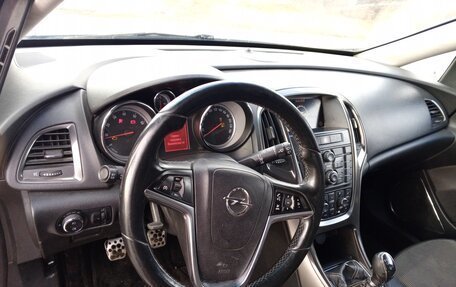 Opel Astra J, 2011 год, 440 000 рублей, 9 фотография