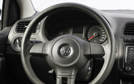 Volkswagen Polo VI (EU Market), 2013 год, 699 000 рублей, 13 фотография