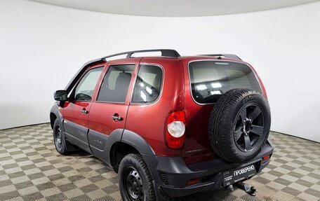 Chevrolet Niva I рестайлинг, 2017 год, 699 000 рублей, 8 фотография