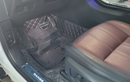 Land Rover Range Rover Evoque II, 2024 год, 5 500 000 рублей, 6 фотография