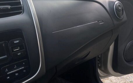 Renault Logan II, 2018 год, 730 000 рублей, 17 фотография