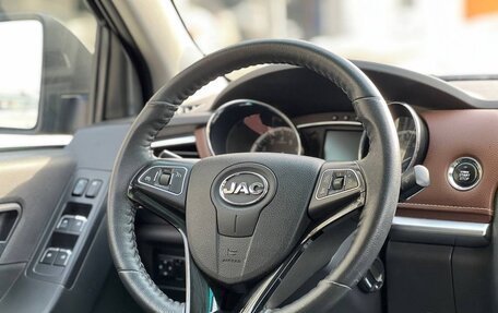 JAC T6, 2021 год, 1 619 000 рублей, 20 фотография