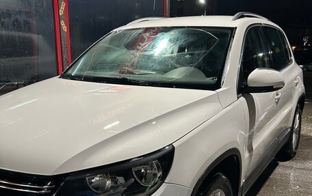 Volkswagen Tiguan I, 2012 год, 1 650 000 рублей, 2 фотография