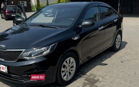 KIA Rio III рестайлинг, 2015 год, 1 000 000 рублей, 5 фотография