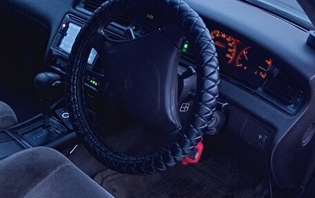 Toyota Crown, 1992 год, 400 000 рублей, 4 фотография