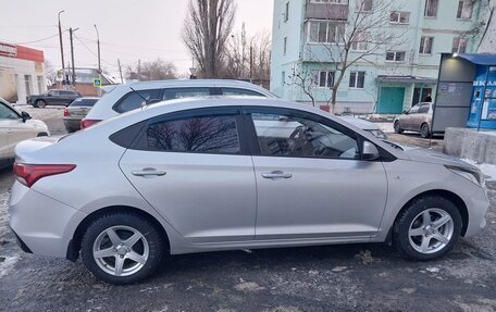 Hyundai Solaris II рестайлинг, 2018 год, 1 265 000 рублей, 4 фотография