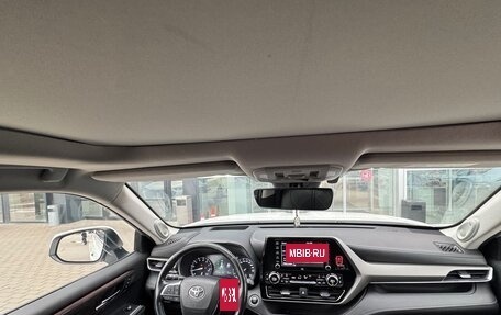 Toyota Highlander, 2020 год, 5 499 000 рублей, 7 фотография