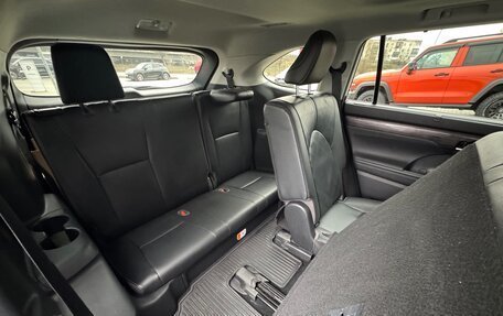 Toyota Highlander, 2020 год, 5 499 000 рублей, 10 фотография