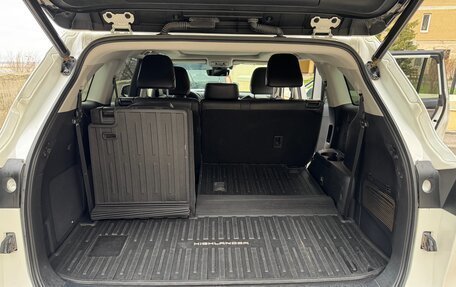 Toyota Highlander, 2020 год, 5 499 000 рублей, 20 фотография