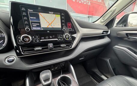 Toyota Highlander, 2020 год, 5 499 000 рублей, 15 фотография