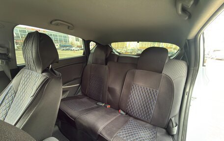 Hyundai Solaris II рестайлинг, 2013 год, 950 000 рублей, 22 фотография