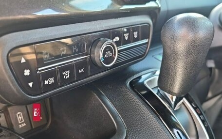 Honda N-BOX II, 2019 год, 925 000 рублей, 10 фотография