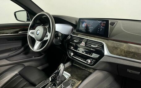 BMW 5 серия, 2019 год, 3 549 000 рублей, 14 фотография