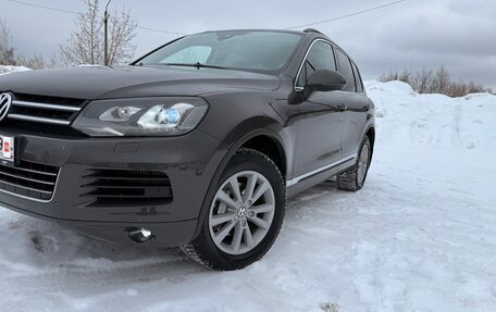 Volkswagen Touareg III, 2012 год, 2 450 000 рублей, 2 фотография