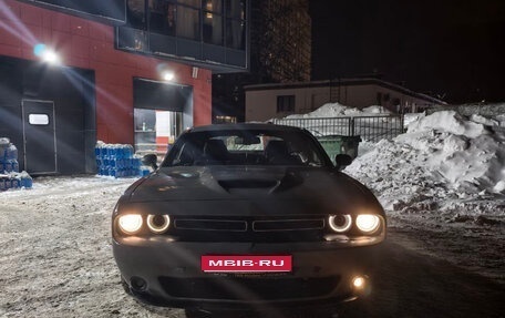 Dodge Challenger III рестайлинг 2, 2017 год, 2 950 000 рублей, 1 фотография