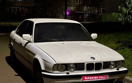 BMW 5 серия, 1989 год, 200 000 рублей, 1 фотография