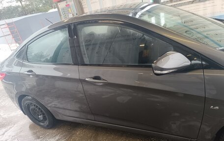 Hyundai Solaris II рестайлинг, 2015 год, 1 190 000 рублей, 5 фотография