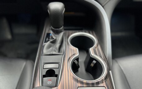 Toyota Camry, 2020 год, 2 990 000 рублей, 20 фотография