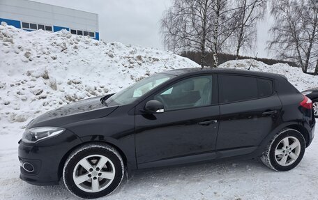 Renault Megane III, 2014 год, 900 000 рублей, 2 фотография