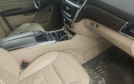 Mercedes-Benz M-Класс, 2012 год, 2 750 000 рублей, 9 фотография