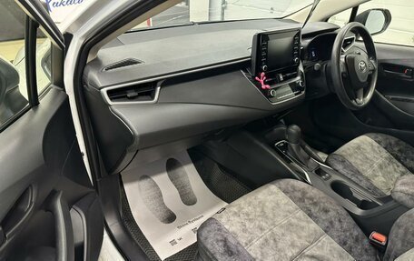 Toyota Corolla, 2019 год, 1 999 000 рублей, 12 фотография