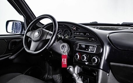 Chevrolet Niva I рестайлинг, 2017 год, 750 000 рублей, 12 фотография