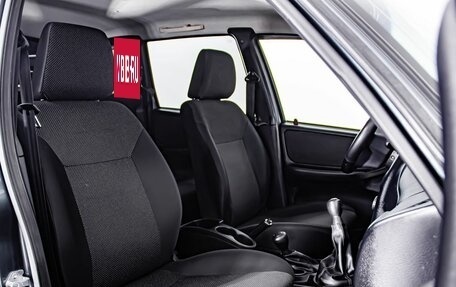 Chevrolet Niva I рестайлинг, 2017 год, 750 000 рублей, 10 фотография