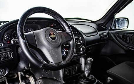 Chevrolet Niva I рестайлинг, 2017 год, 750 000 рублей, 14 фотография