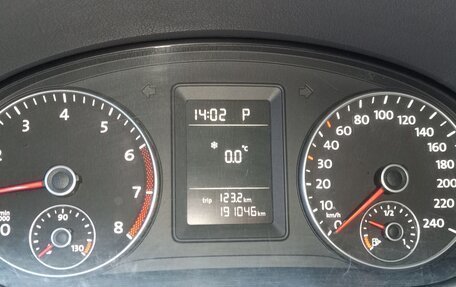 Volkswagen Touran III, 2011 год, 910 000 рублей, 9 фотография