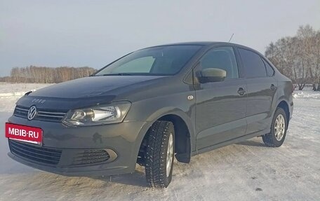 Volkswagen Polo VI (EU Market), 2011 год, 595 000 рублей, 2 фотография