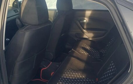 Volkswagen Polo VI (EU Market), 2011 год, 595 000 рублей, 5 фотография