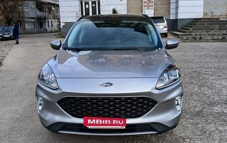 Ford Escape, 2021 год, 2 350 000 рублей, 2 фотография