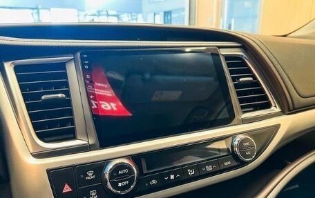 Toyota Highlander III, 2019 год, 3 890 000 рублей, 13 фотография