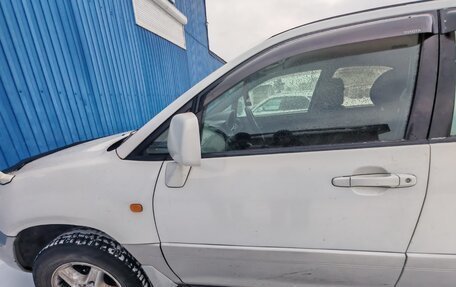 Toyota Harrier, 2002 год, 920 000 рублей, 3 фотография