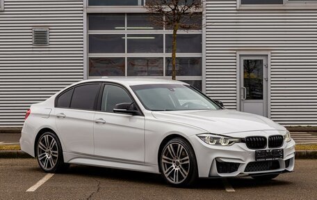 BMW 3 серия, 2018 год, 1 995 000 рублей, 3 фотография