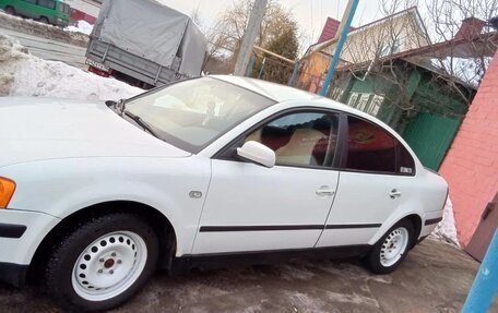 Volkswagen Passat B5+ рестайлинг, 1997 год, 375 000 рублей, 3 фотография