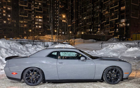 Dodge Challenger III рестайлинг 2, 2017 год, 2 950 000 рублей, 9 фотография