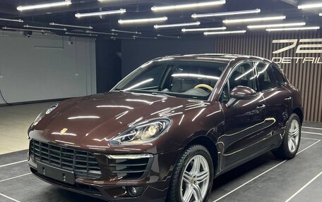 Porsche Macan I рестайлинг, 2015 год, 2 840 000 рублей, 2 фотография