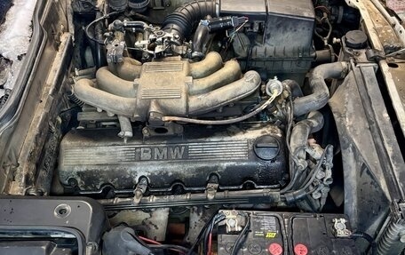 BMW 5 серия, 1989 год, 200 000 рублей, 11 фотография