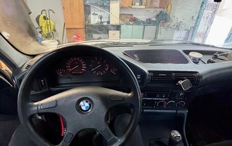 BMW 5 серия, 1989 год, 200 000 рублей, 19 фотография