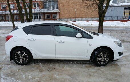 Opel Astra J, 2013 год, 780 000 рублей, 3 фотография