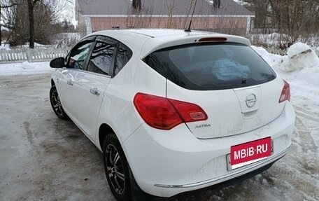 Opel Astra J, 2013 год, 780 000 рублей, 5 фотография