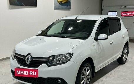 Renault Sandero II рестайлинг, 2016 год, 899 900 рублей, 2 фотография