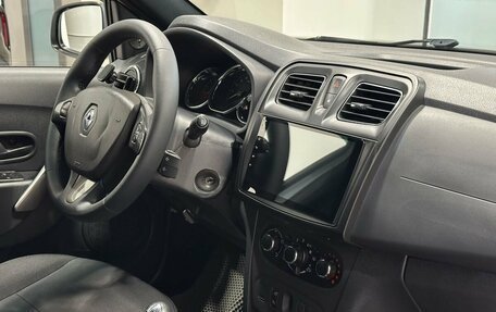 Renault Sandero II рестайлинг, 2016 год, 899 900 рублей, 12 фотография