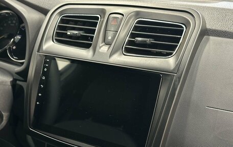 Renault Sandero II рестайлинг, 2016 год, 899 900 рублей, 13 фотография