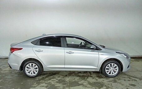 Hyundai Solaris II рестайлинг, 2017 год, 1 035 000 рублей, 7 фотография