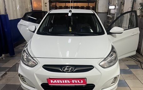 Hyundai Solaris II рестайлинг, 2013 год, 520 000 рублей, 1 фотография